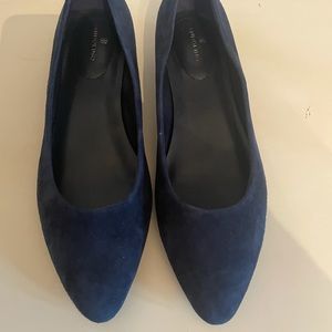 Bandalino blue suede shoes, size 9